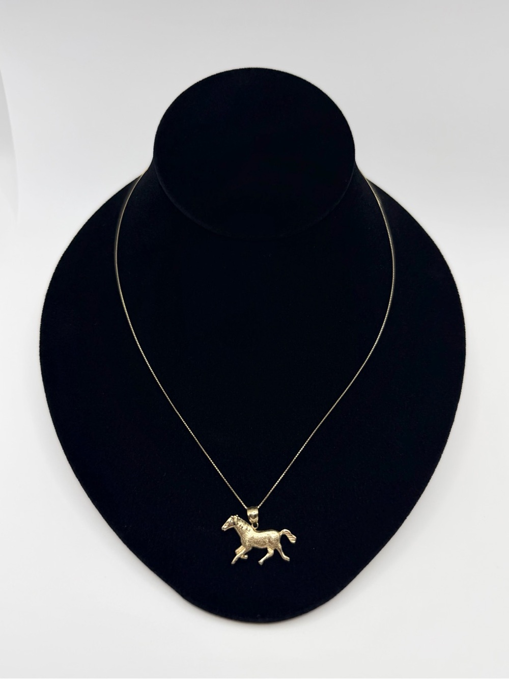 14K Solid Gold Galloping Horse Pendant Box Chain Necklace 20”